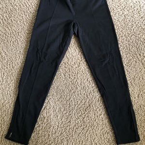 Express leggings with side slit